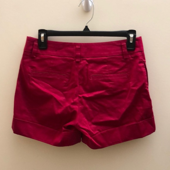 Red trouser shorts - Picture 2 of 6